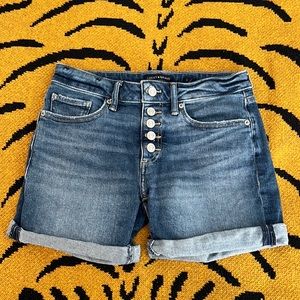 Lucky Brand The Roll Up Blue Denim Shorts. Size 2/26